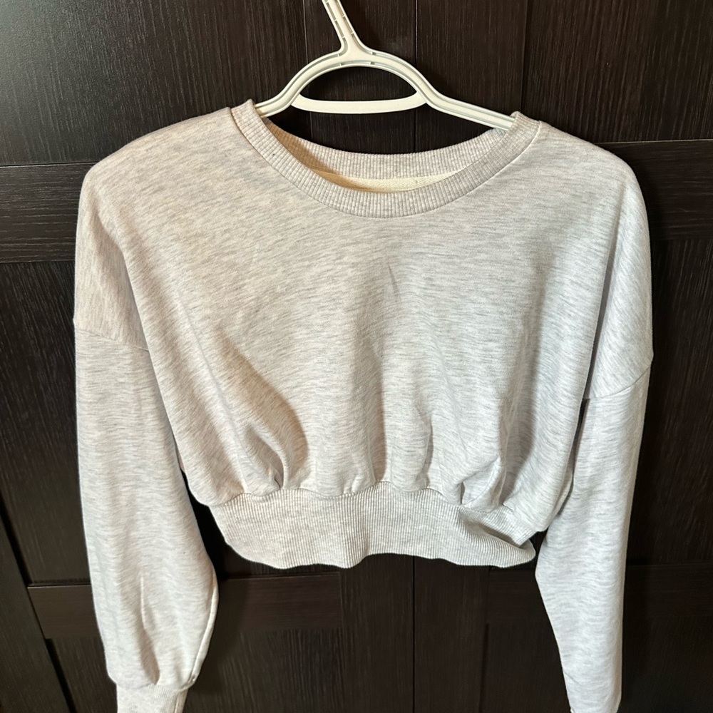 Commense Light Gray Cropped Hoodie